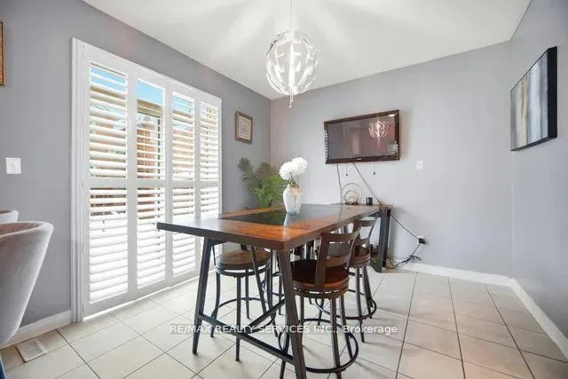 Photo 14 of 104 Begonia Crescent, Brampton, Northwest Sandalwood Parkway — HOMEH