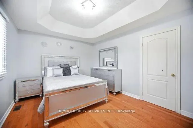 Photo 19 of 104 Begonia Crescent, Brampton, Northwest Sandalwood Parkway — HOMEH