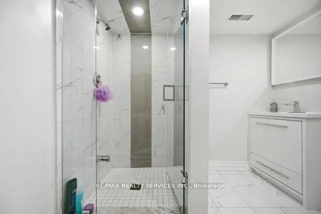 Photo 34 of 104 Begonia Crescent, Brampton, Northwest Sandalwood Parkway — HOMEH