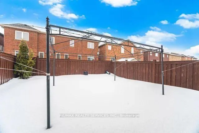 Photo 35 of 104 Begonia Crescent, Brampton, Northwest Sandalwood Parkway — HOMEH