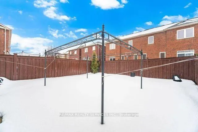 Photo 36 of 104 Begonia Crescent, Brampton, Northwest Sandalwood Parkway — HOMEH
