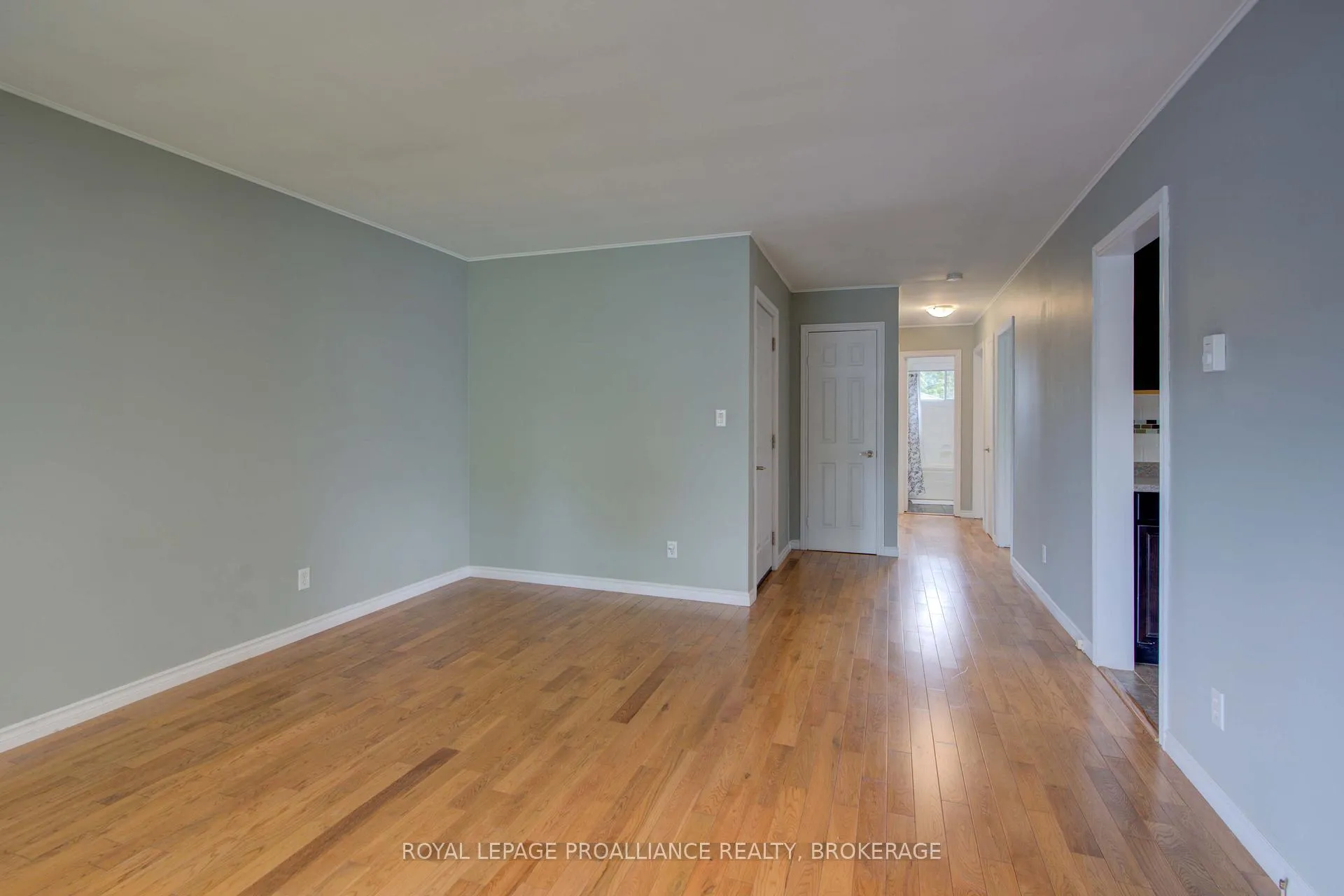 Photo 9 of 114 Drennan Street, Kingston, Rideau — HOMEH