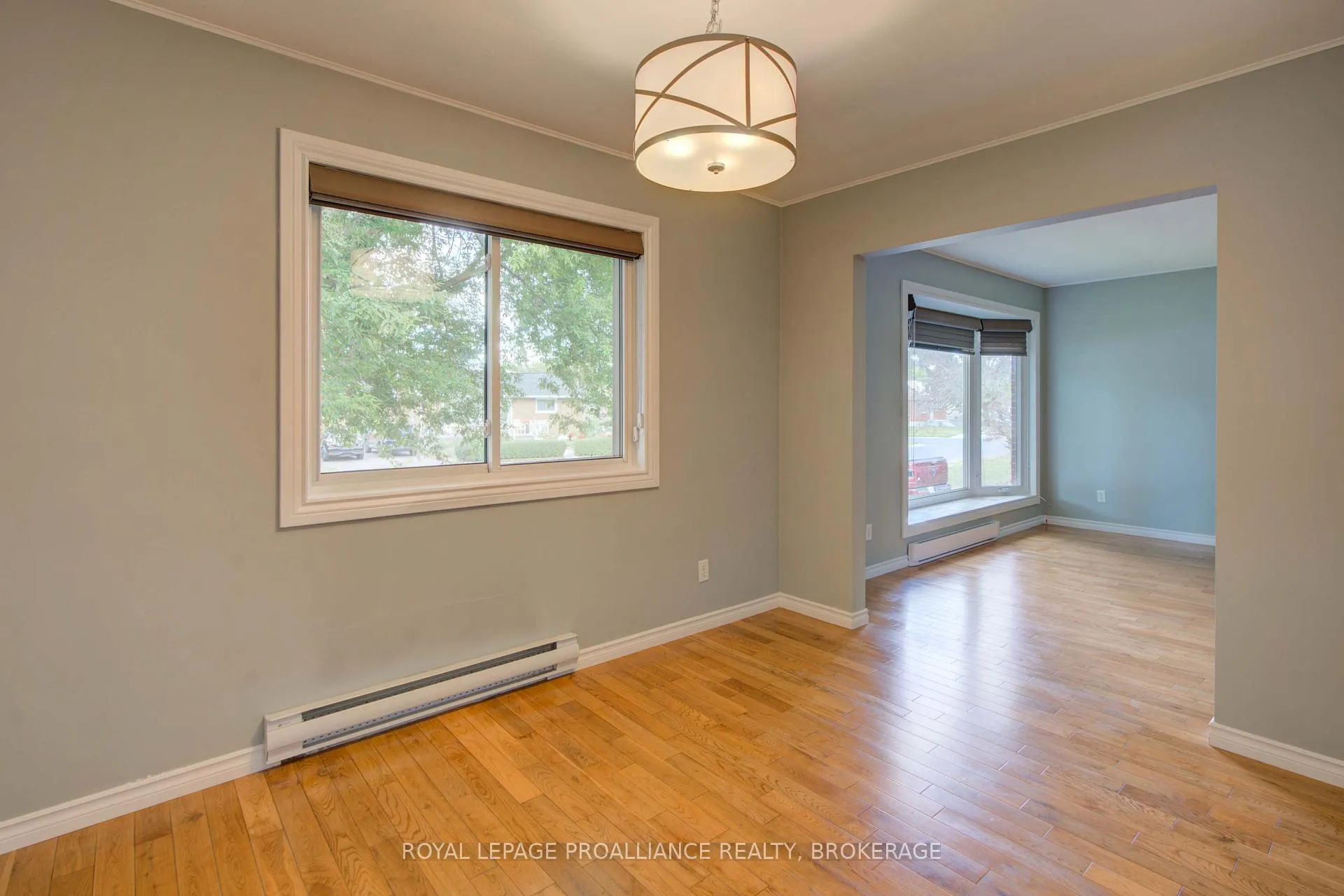 Photo 11 of 114 Drennan Street, Kingston, Rideau — HOMEH