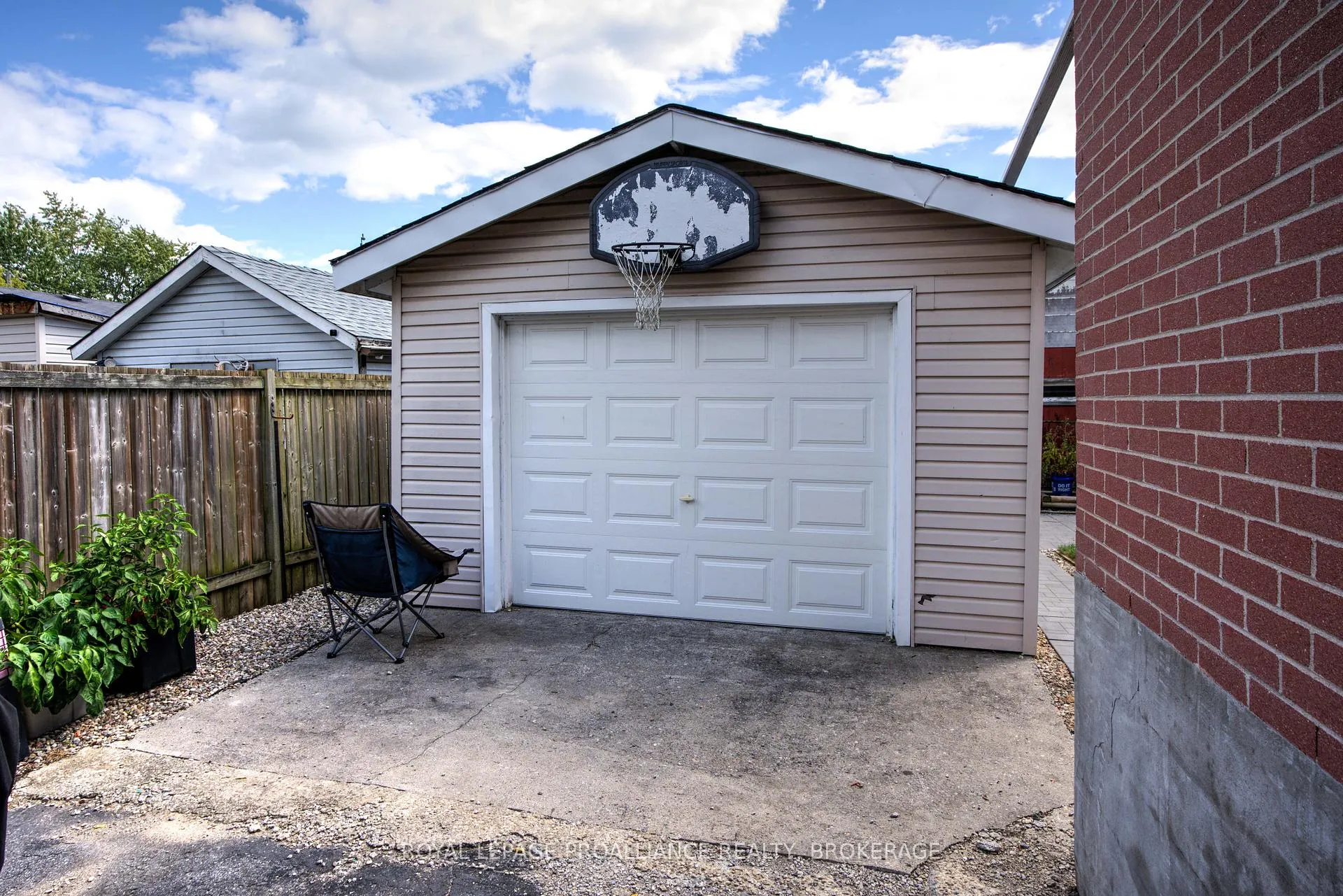 Photo 37 of 114 Drennan Street, Kingston, Rideau — HOMEH