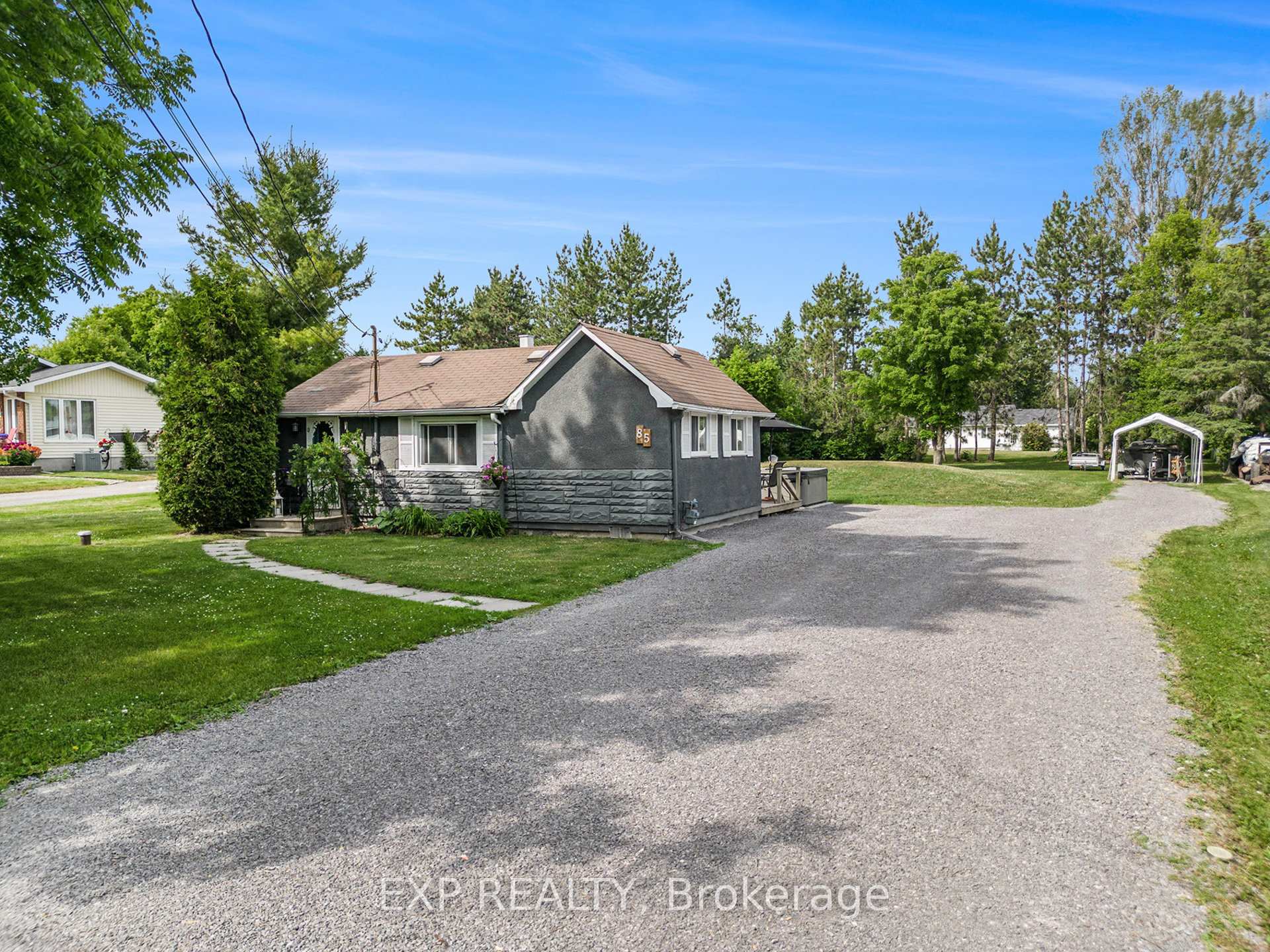 Photo 3 of 85 Moore Street, McNab/Braeside, Mcnab/Braeside Twps — HOMEH