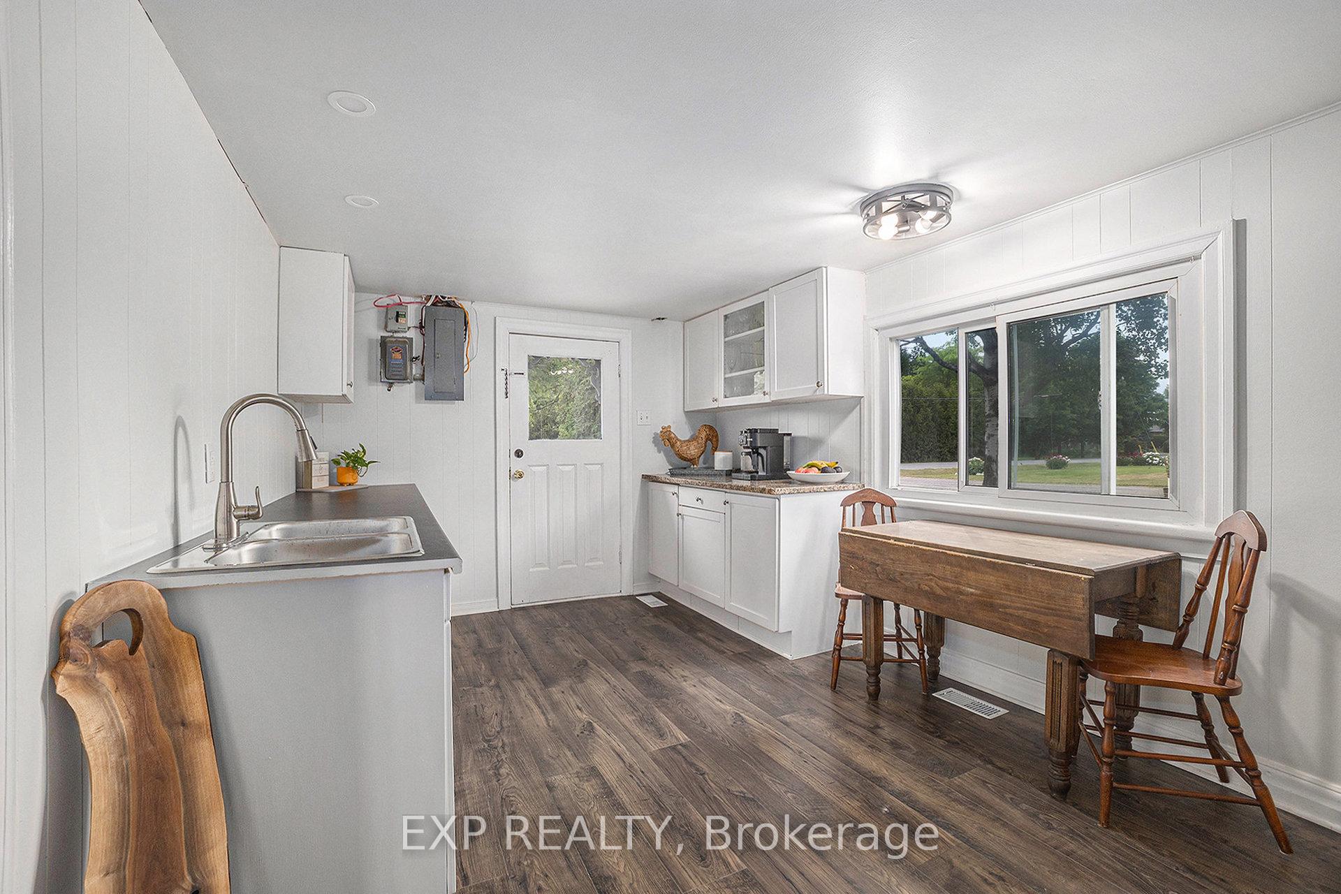 Photo 5 of 85 Moore Street, McNab/Braeside, Mcnab/Braeside Twps — HOMEH