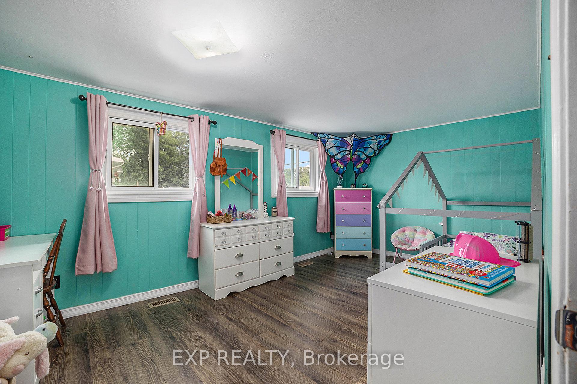 Photo 10 of 85 Moore Street, McNab/Braeside, Mcnab/Braeside Twps — HOMEH