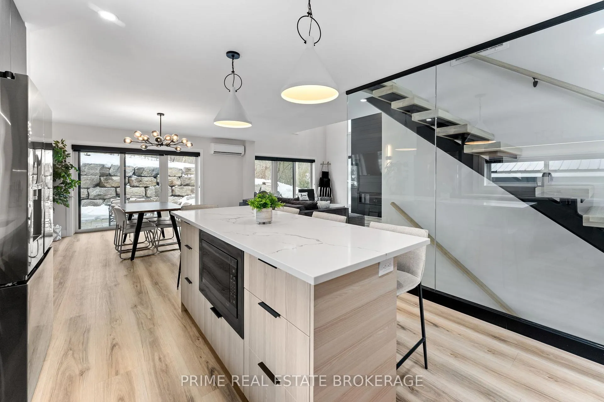 Photo 12 of 35 Walker Street, Lambton Shores, Grand Bend — HOMEH