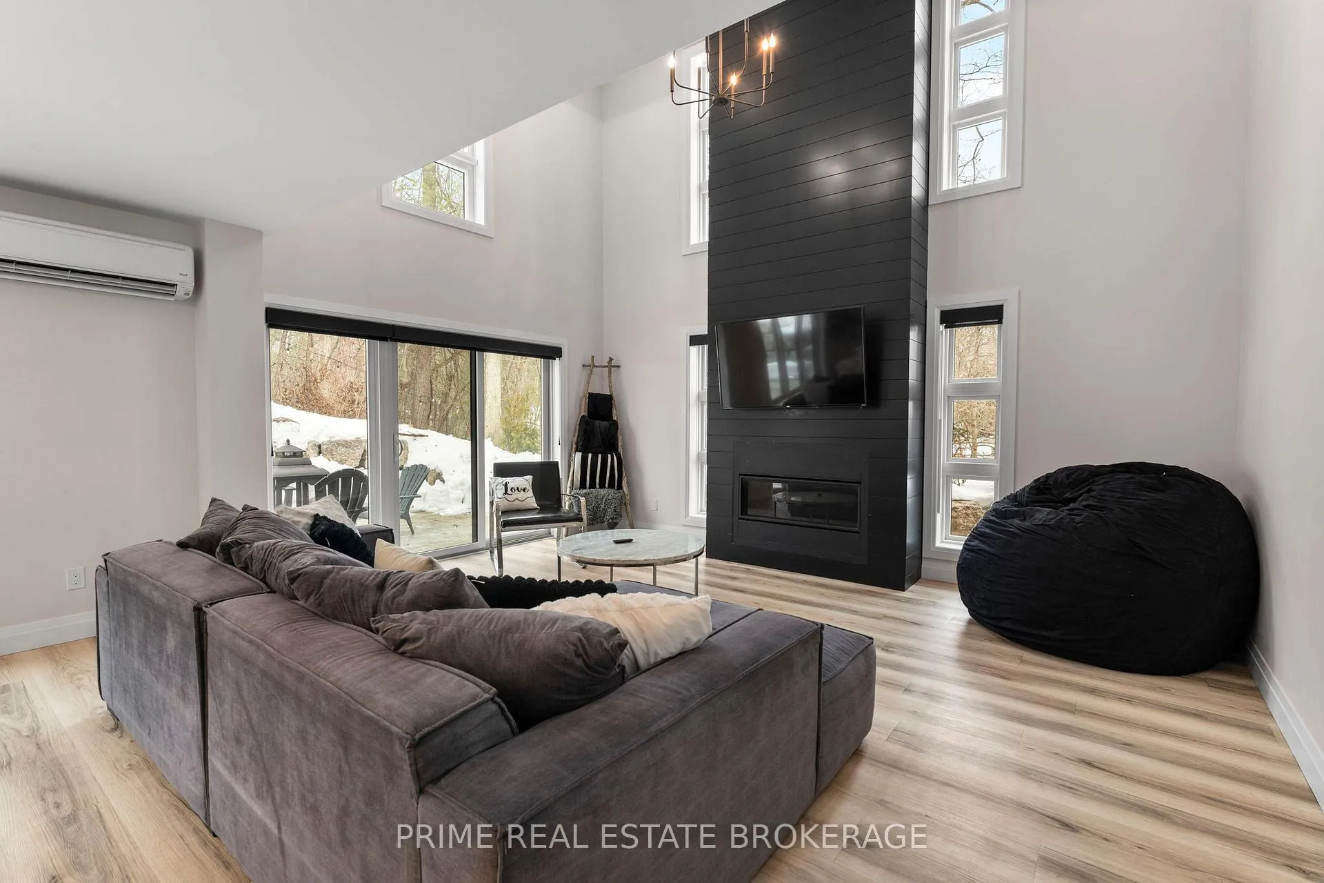 Photo 15 of 35 Walker Street, Lambton Shores, Grand Bend — HOMEH