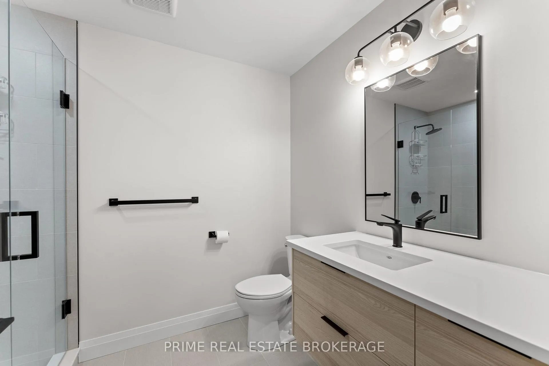 Photo 28 of 35 Walker Street, Lambton Shores, Grand Bend — HOMEH
