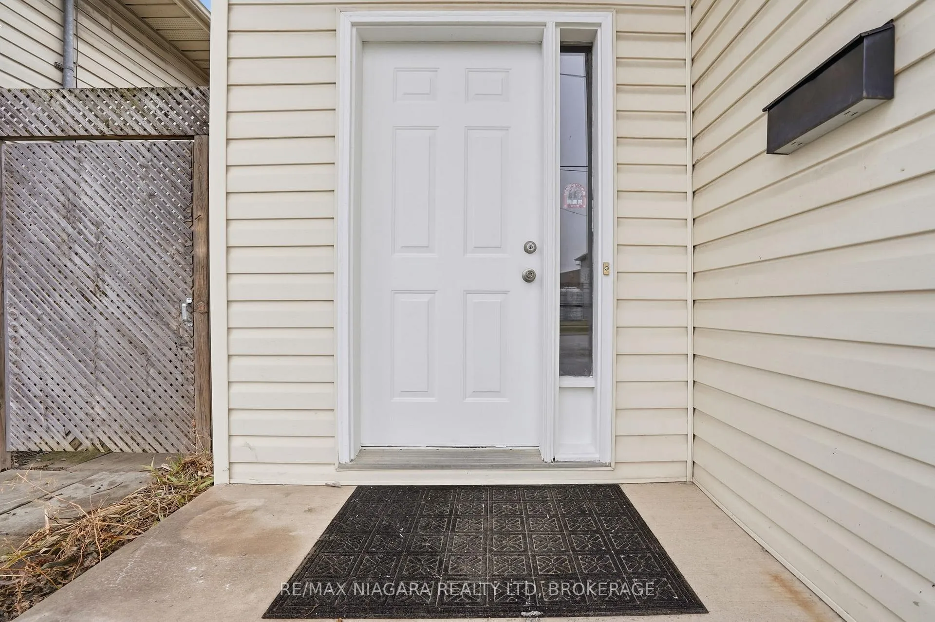 Photo 4 of 64 Page Street, St. Catharines, E. Chester — HOMEH
