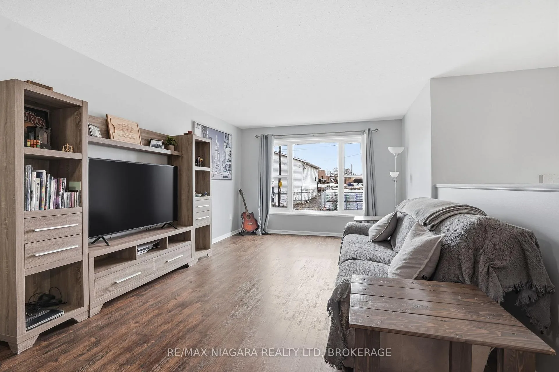 Photo 6 of 64 Page Street, St. Catharines, E. Chester — HOMEH
