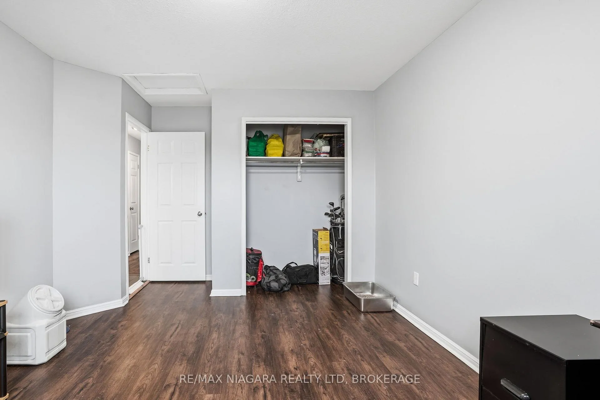 Photo 16 of 64 Page Street, St. Catharines, E. Chester — HOMEH