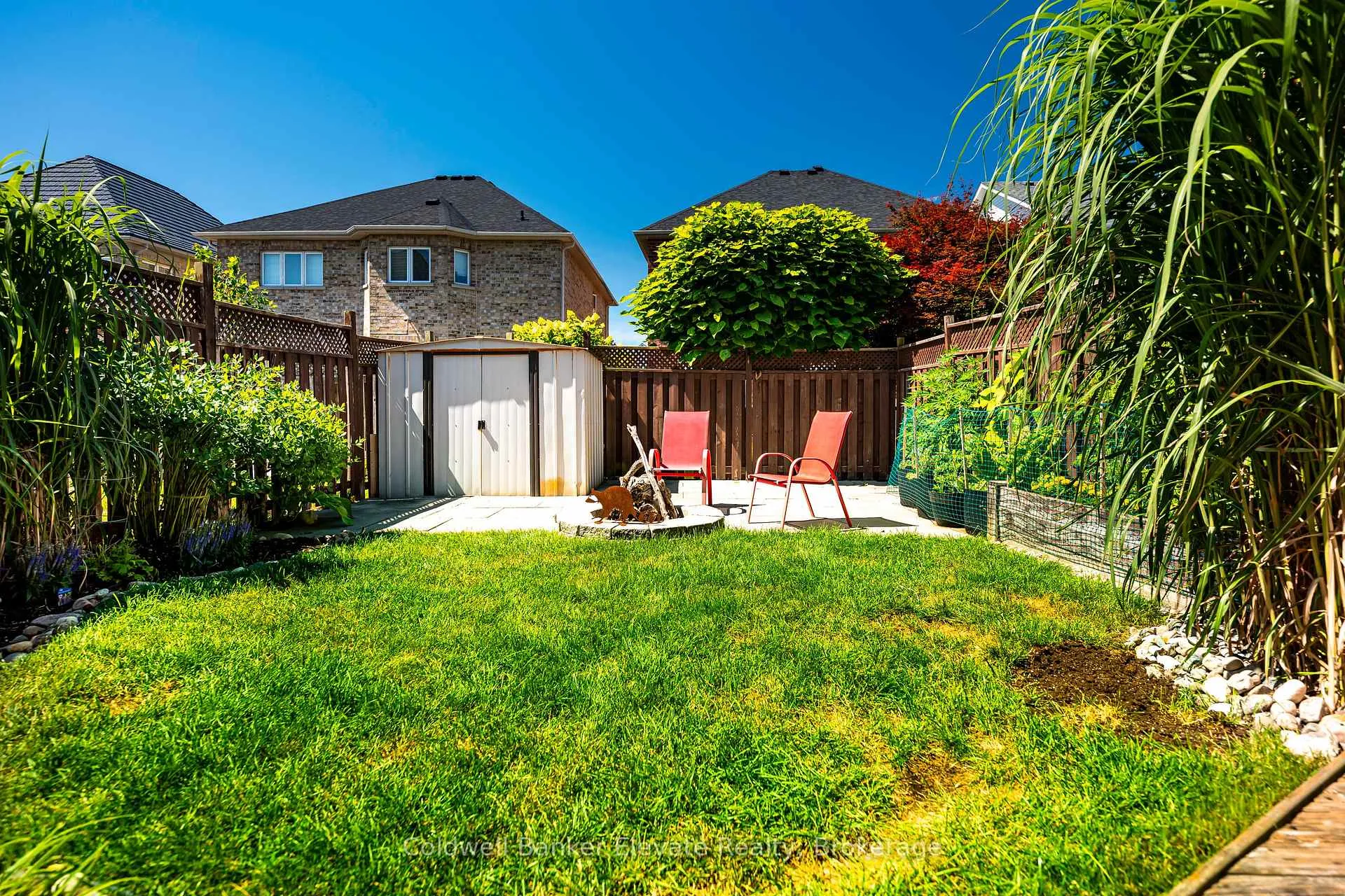 Photo 5 of 91 Snowberry Crescent, Halton Hills, Georgetown — HOMEH