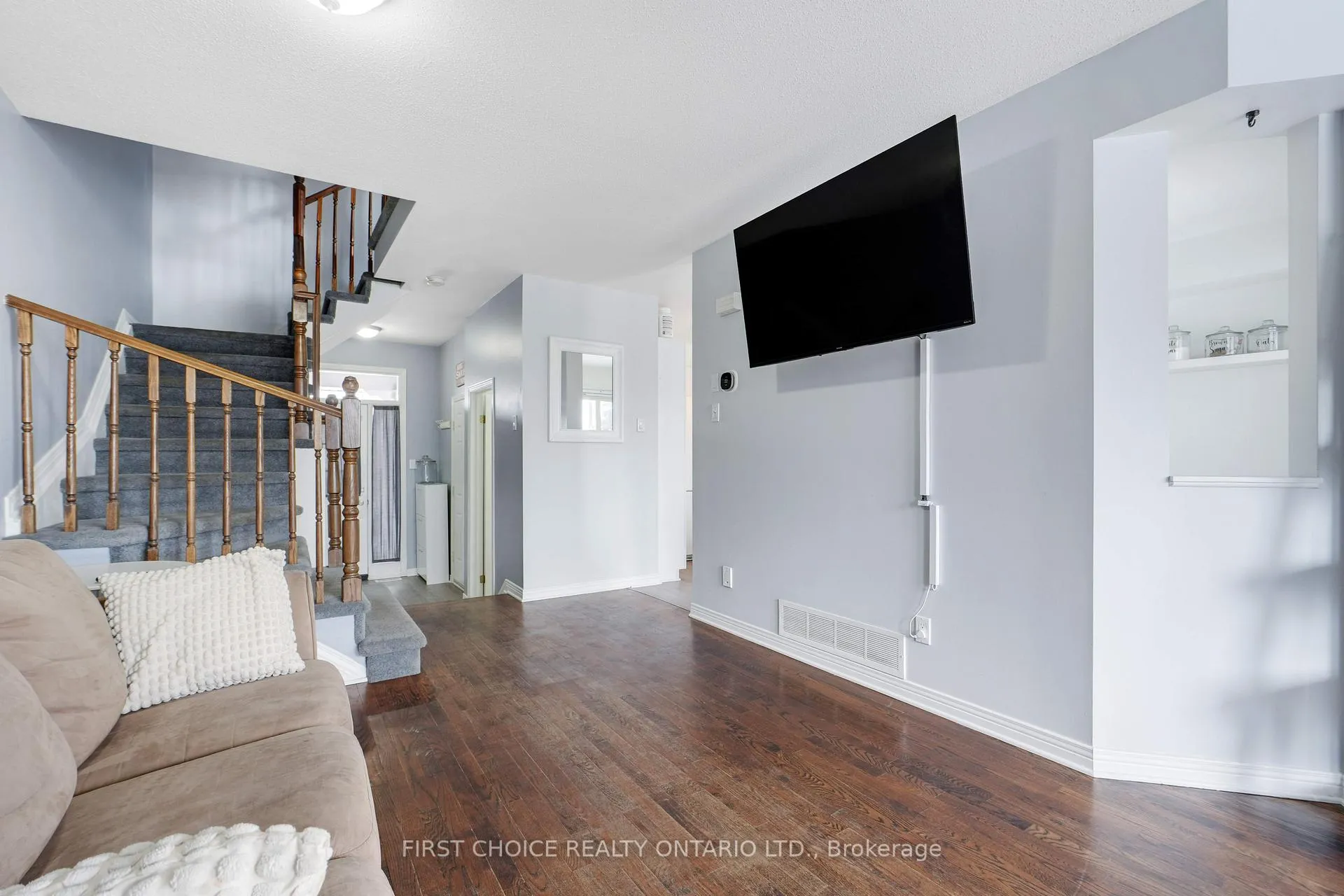 Photo 13 of 1189 Lichen Avenue, Ottawa, Avalon East — HOMEH