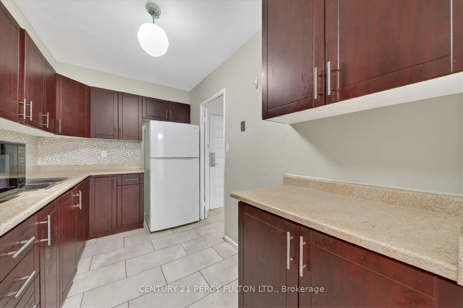 Photo 19 of Unit 816, 1 Massey Square, Toronto, Crescent Town — HOMEH