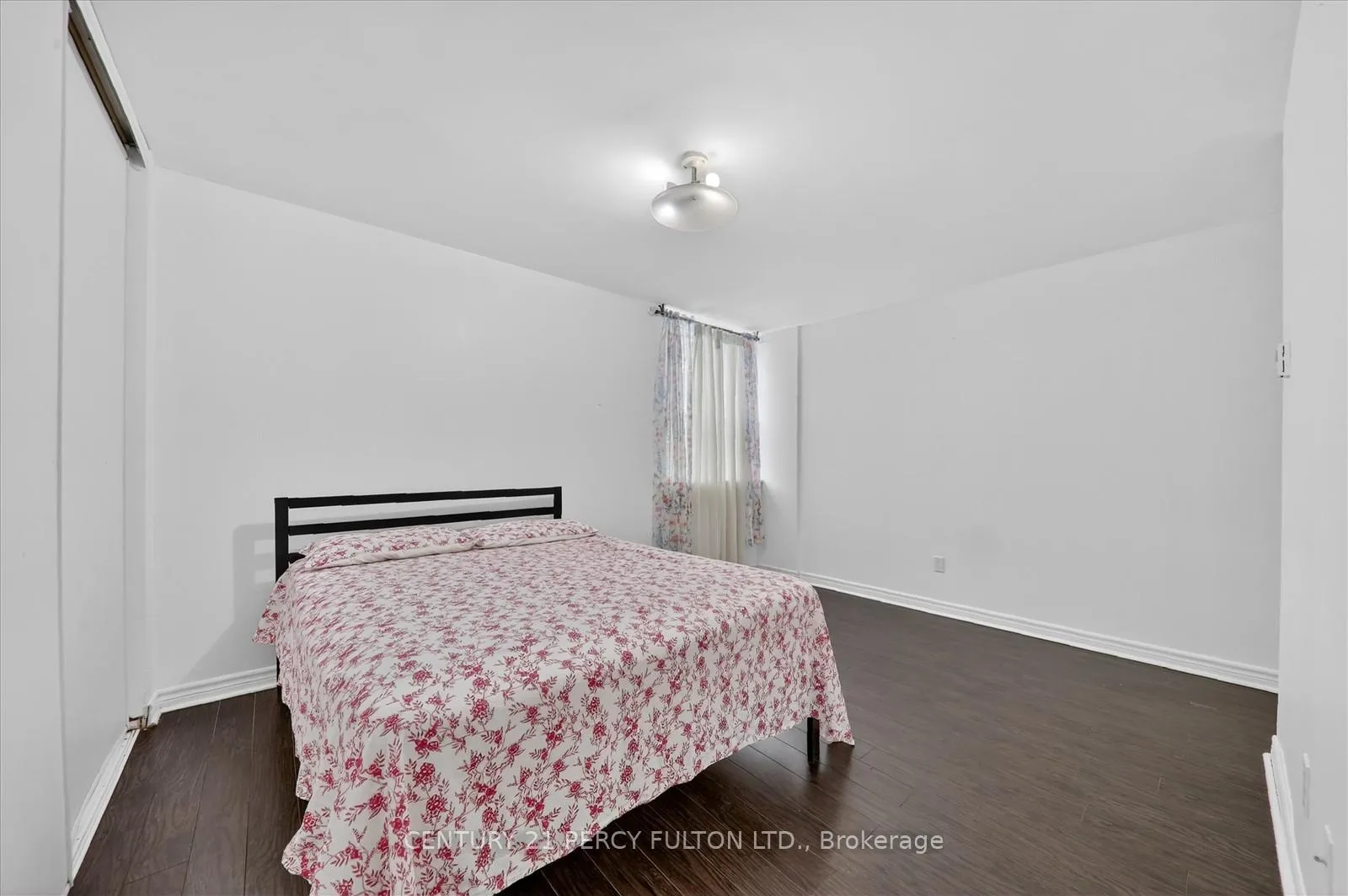 Photo 25 of Unit 816, 1 Massey Square, Toronto, Crescent Town — HOMEH