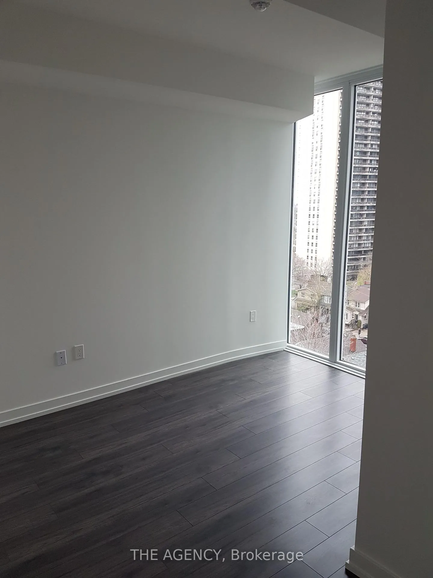 Photo 7 of Unit 721, 33 Helendale Avenue, Toronto, Yonge-Eglinton — HOMEH