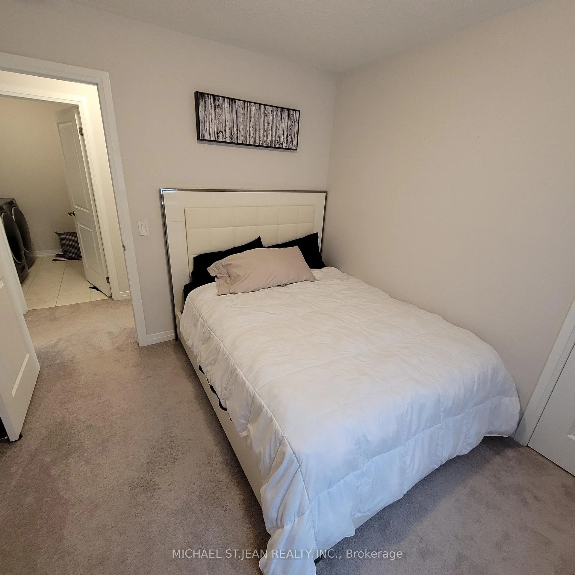Photo 20 of 95 Fairey Crescent, Hamilton, Mount Hope — HOMEH