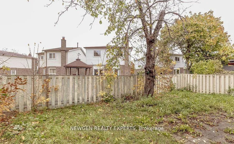 Photo 21 of 101 Banting Crescent, Brampton, Fletcher's West — HOMEH
