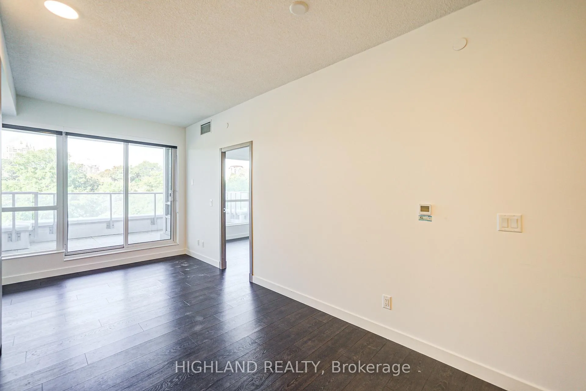 Photo 12 of Unit 608, 25 McMahon Drive, North York, Bayview Village — HOMEH