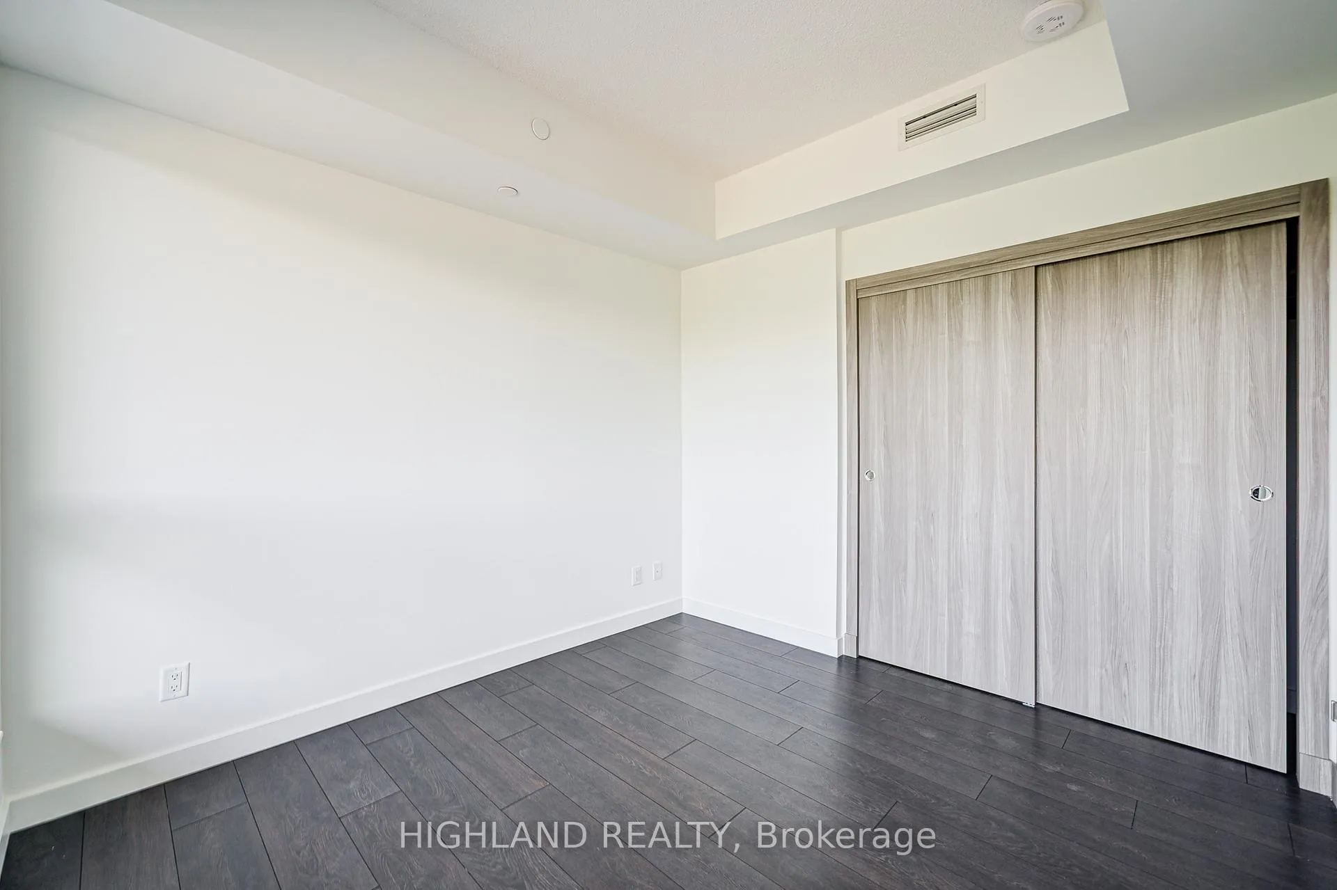 Photo 15 of Unit 608, 25 McMahon Drive, North York, Bayview Village — HOMEH