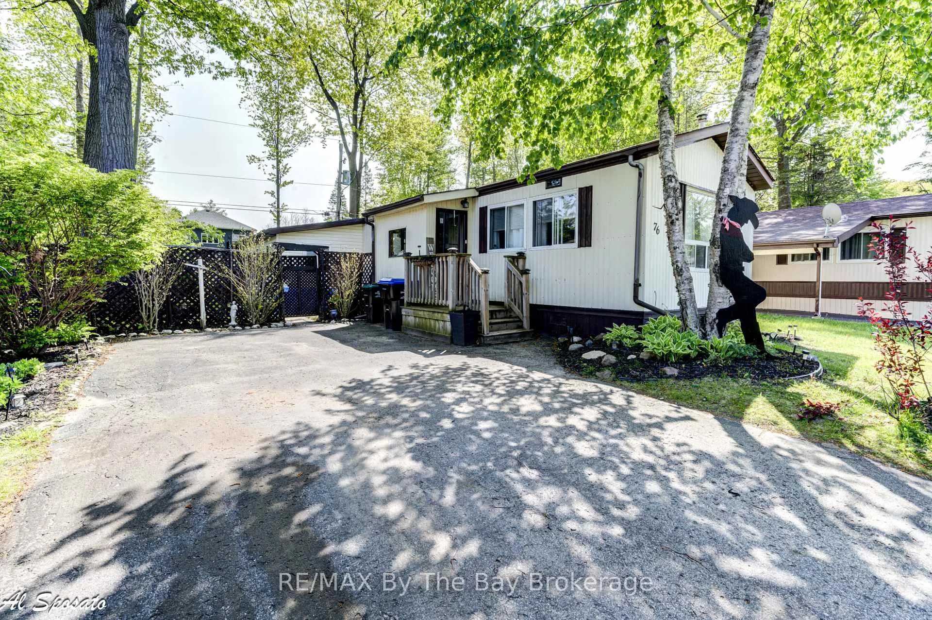 Photo 2 of 76 Georgian Glen Drive, Wasaga Beach — HOMEH