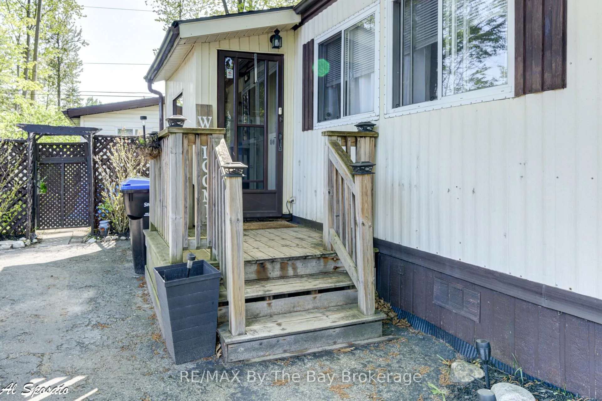 Photo 3 of 76 Georgian Glen Drive, Wasaga Beach — HOMEH