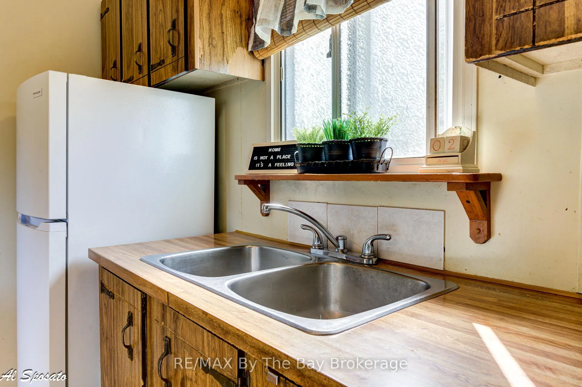 Photo 17 of 76 Georgian Glen Drive, Wasaga Beach — HOMEH
