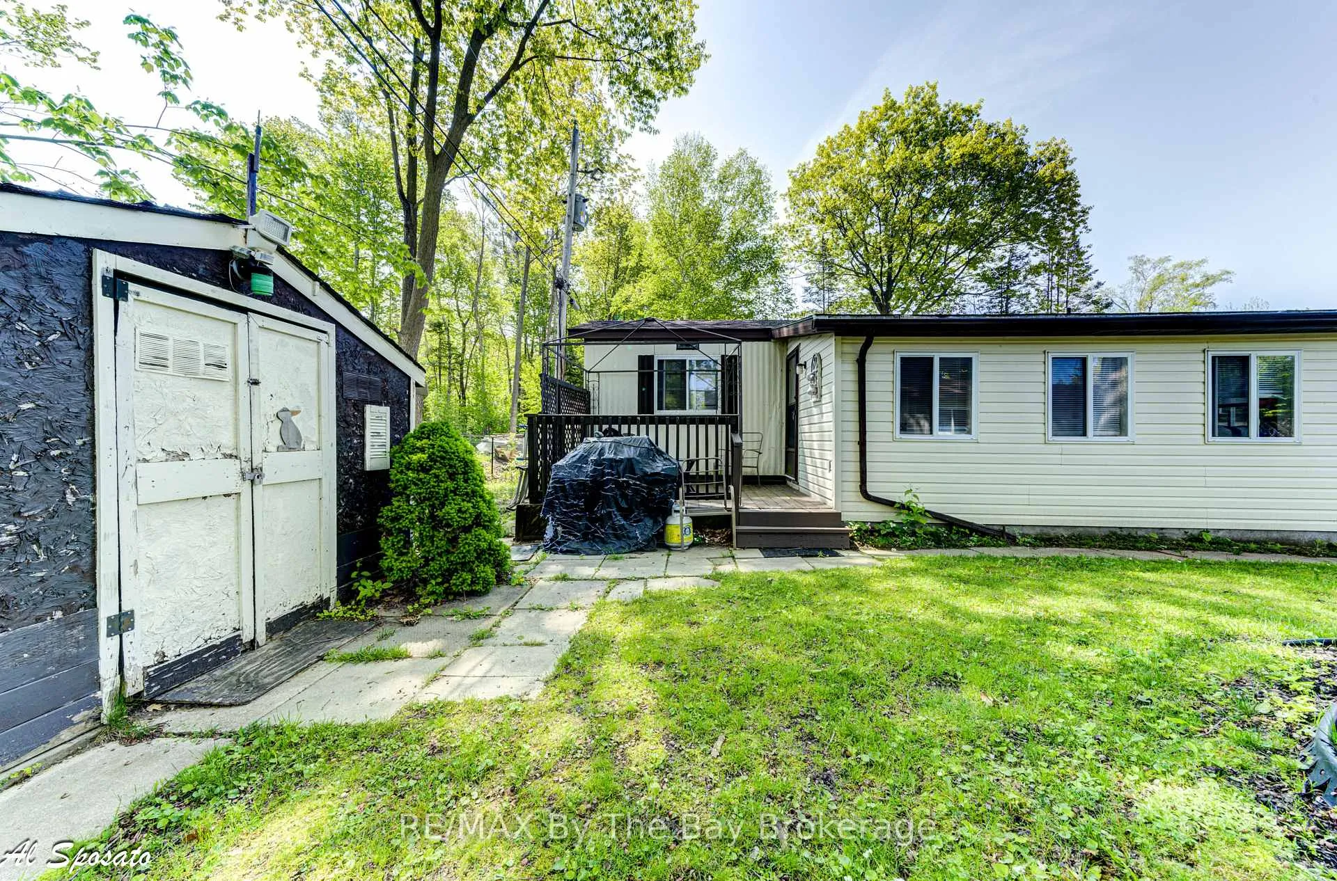 Photo 32 of 76 Georgian Glen Drive, Wasaga Beach — HOMEH