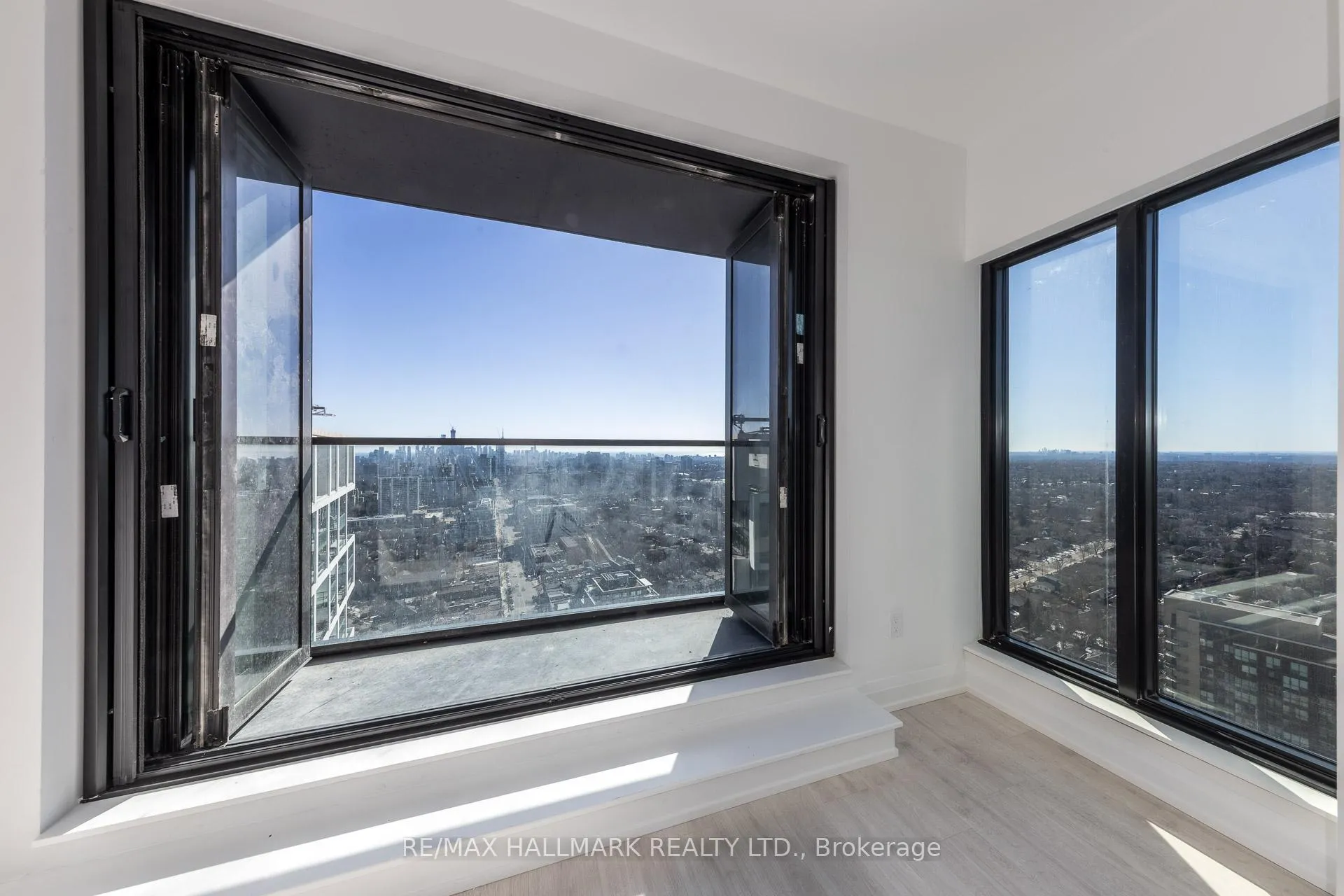 Photo 11 of Unit 3107, 20 Soudan Avenue, Toronto, Mount Pleasant West — HOMEH