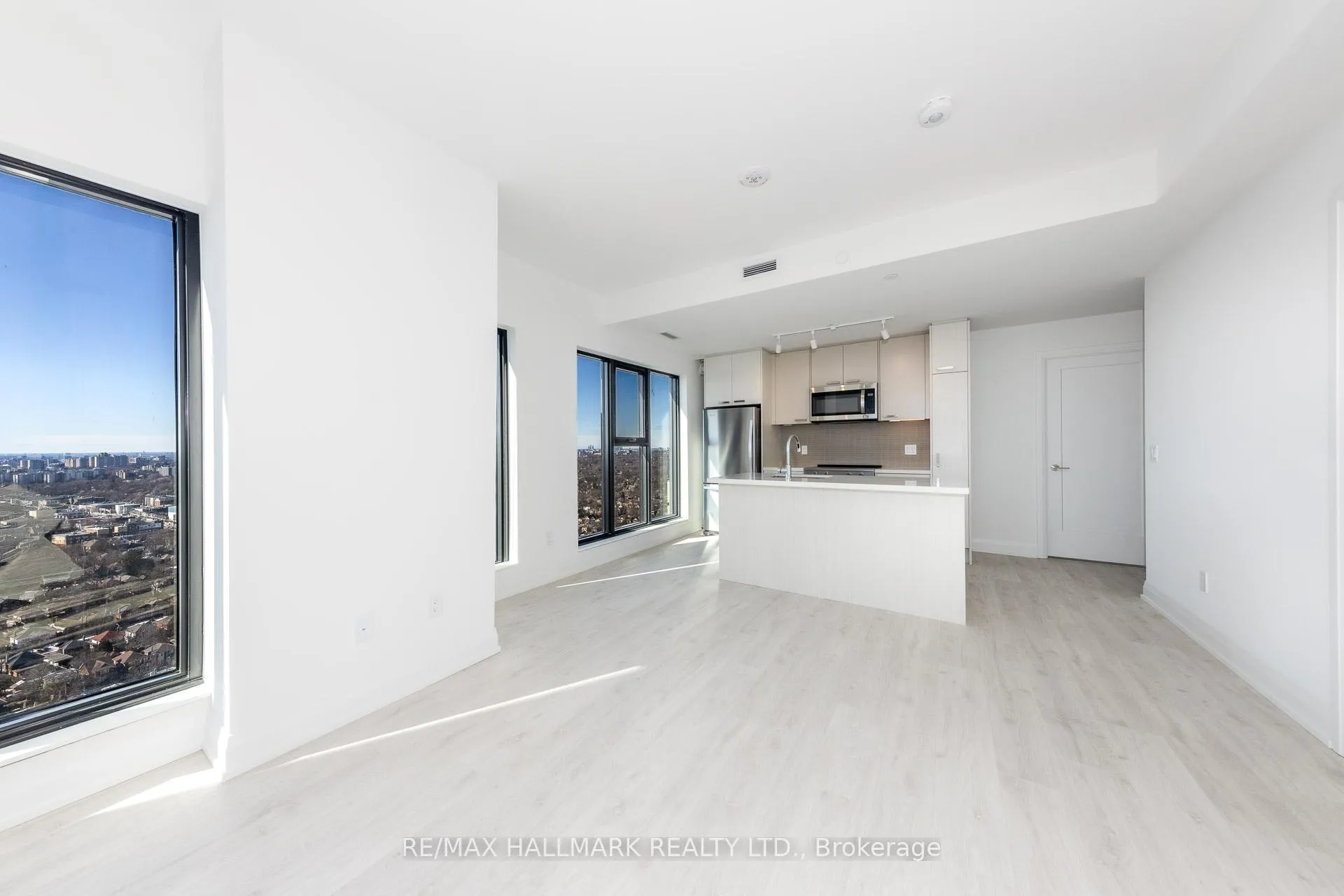 Photo 13 of Unit 3107, 20 Soudan Avenue, Toronto, Mount Pleasant West — HOMEH