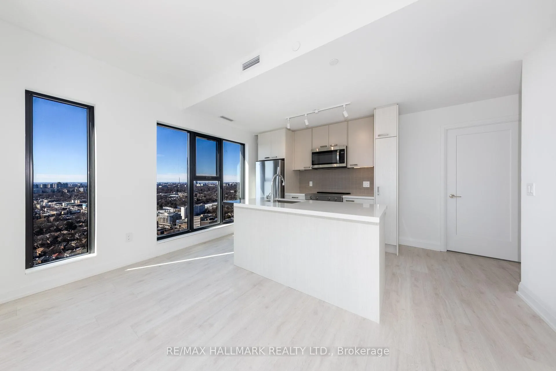 Photo 15 of Unit 3107, 20 Soudan Avenue, Toronto, Mount Pleasant West — HOMEH
