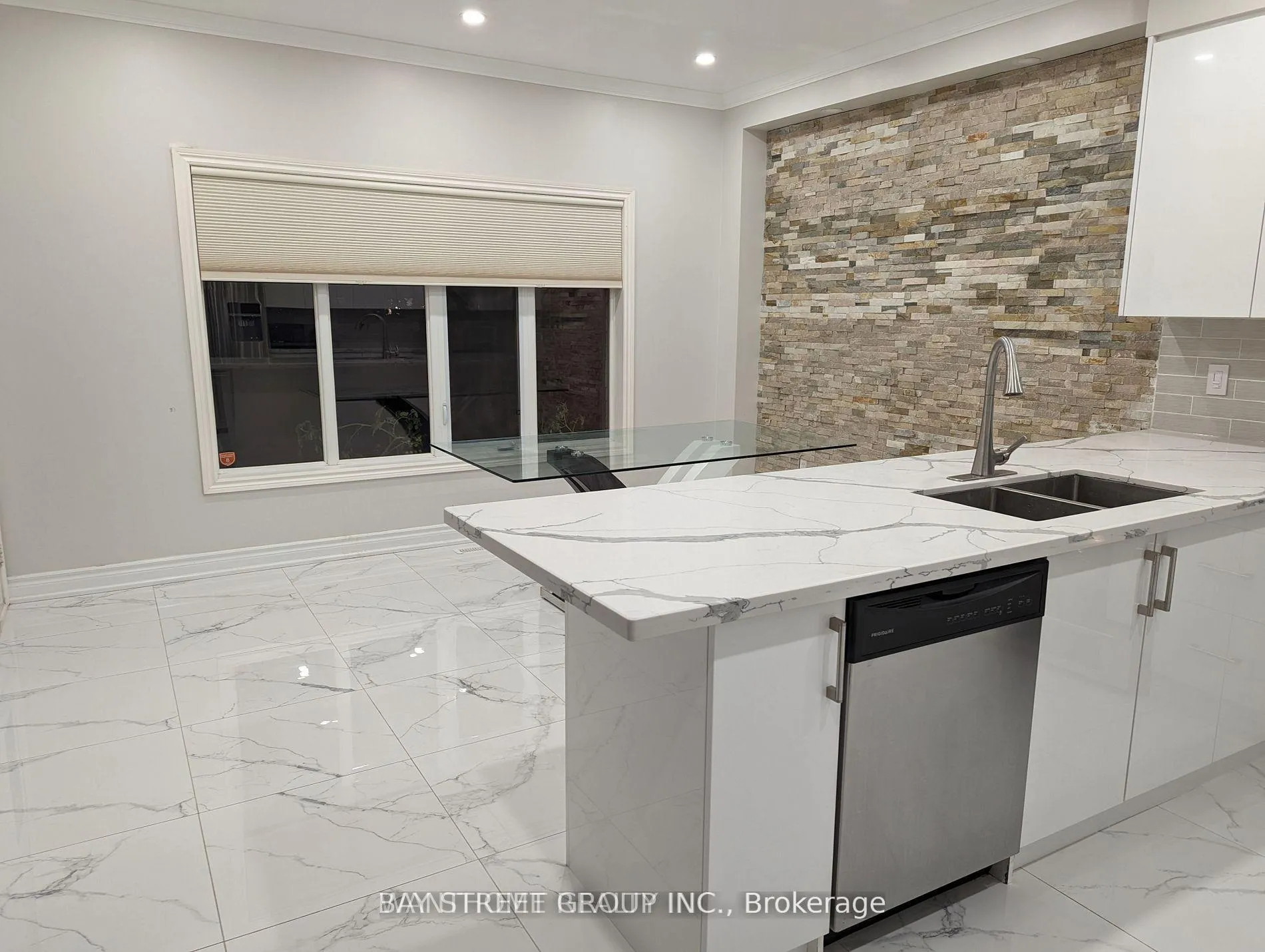 Photo 5 of 35 Everett Street, Markham, Wismer — HOMEH