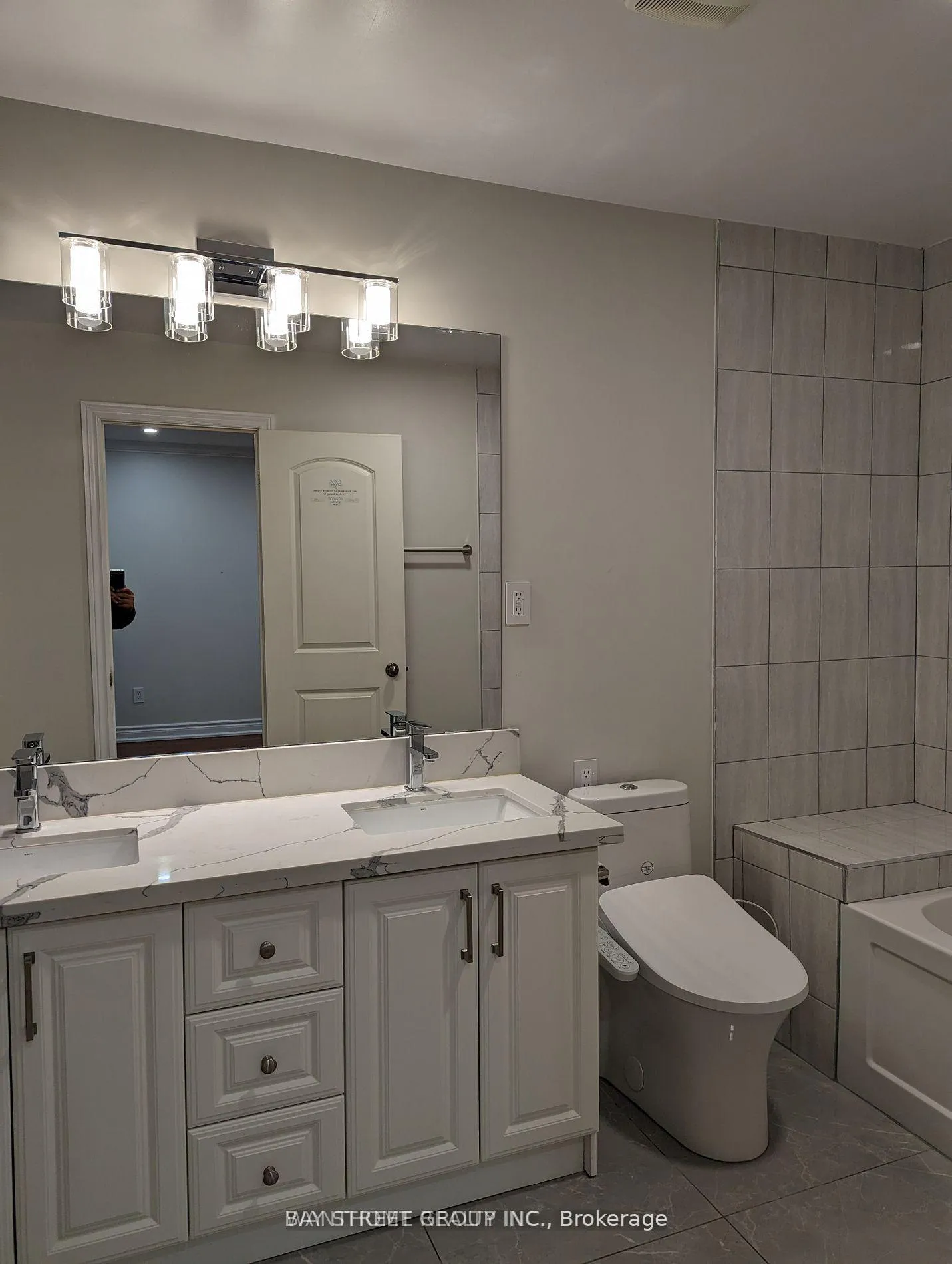Photo 13 of 35 Everett Street, Markham, Wismer — HOMEH