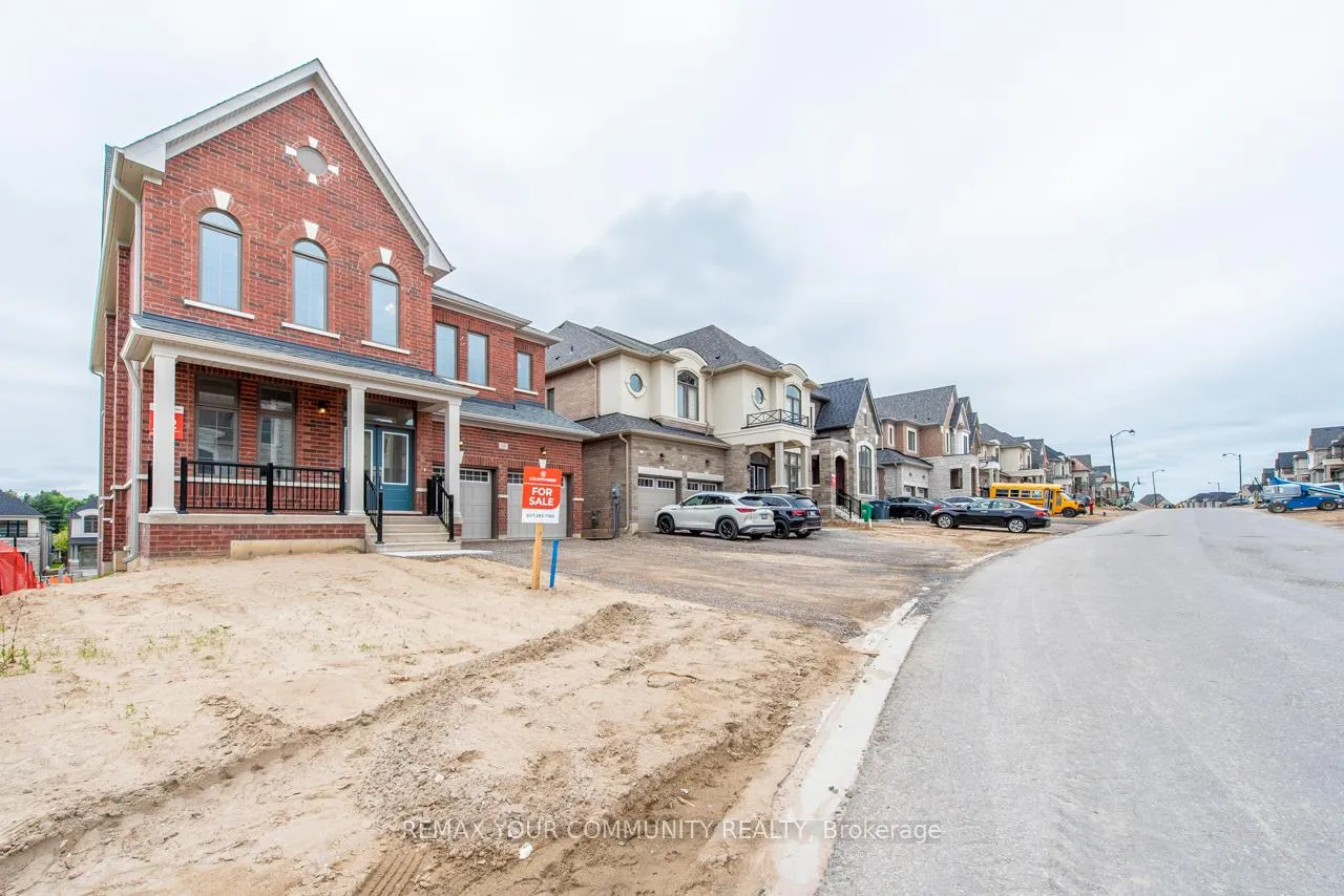 Photo 11 of 110 James Walker Avenue, Caledon, Caledon East — HOMEH