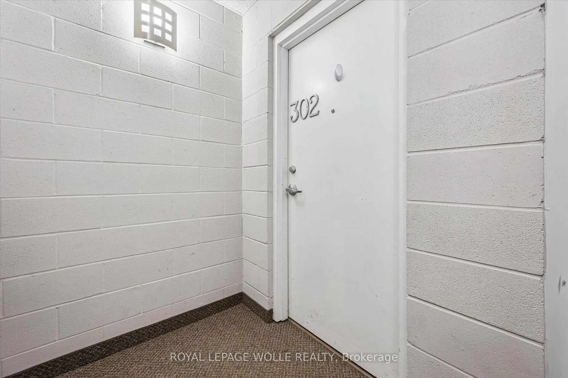 Photo 11 of Unit 302, 36 Regina Street N, Waterloo — HOMEH