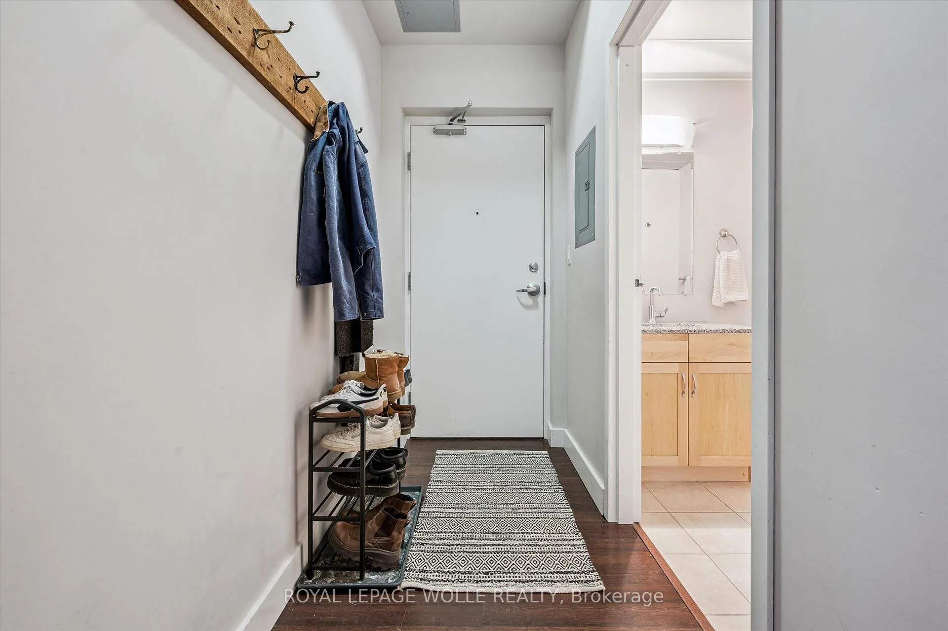 Photo 12 of Unit 302, 36 Regina Street N, Waterloo — HOMEH