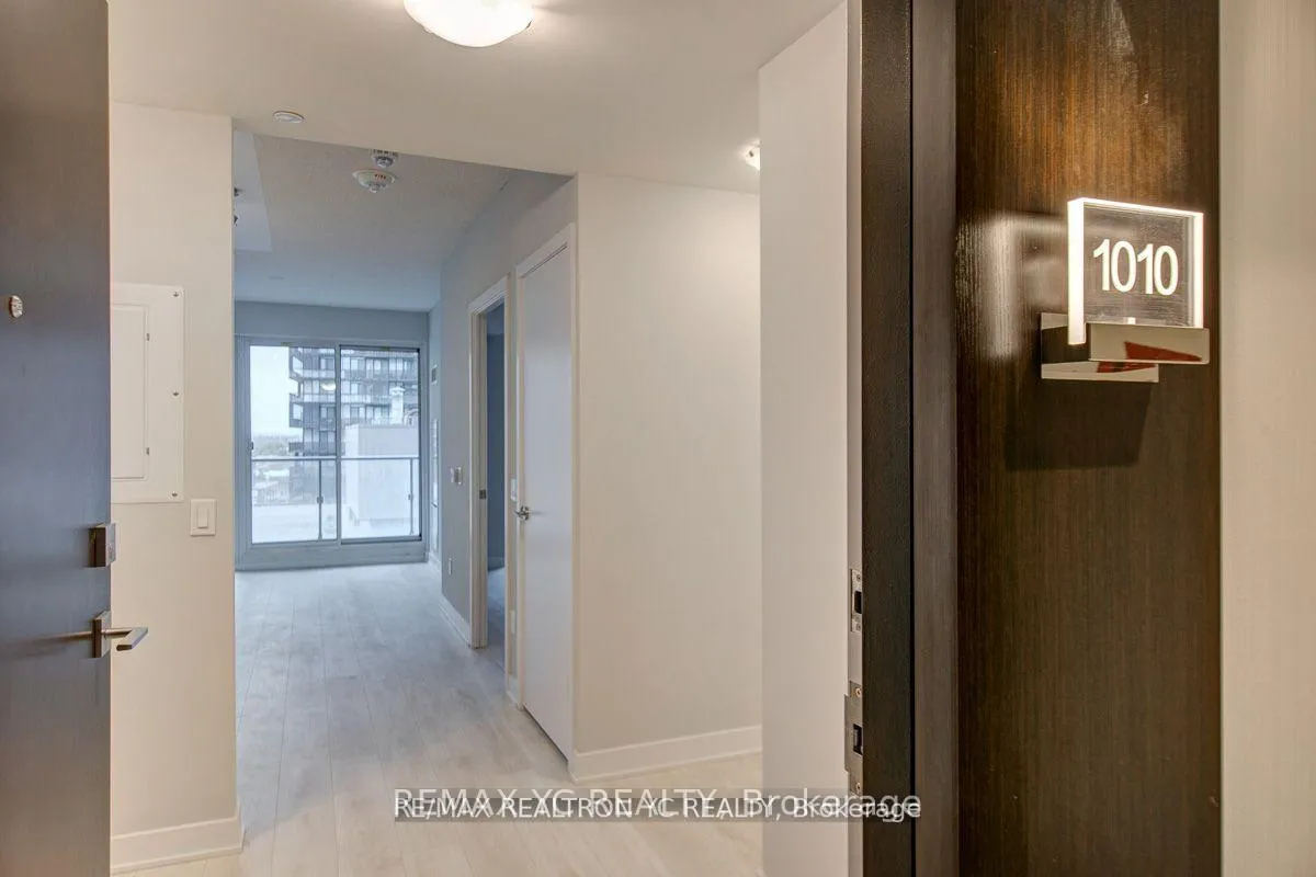 Photo 1 of Unit 1010, 2221 Yonge Street, Toronto, Mount Pleasant West — HOMEH