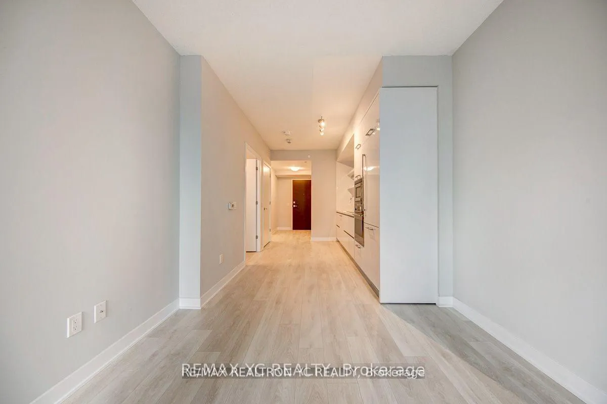 Photo 13 of Unit 1010, 2221 Yonge Street, Toronto, Mount Pleasant West — HOMEH