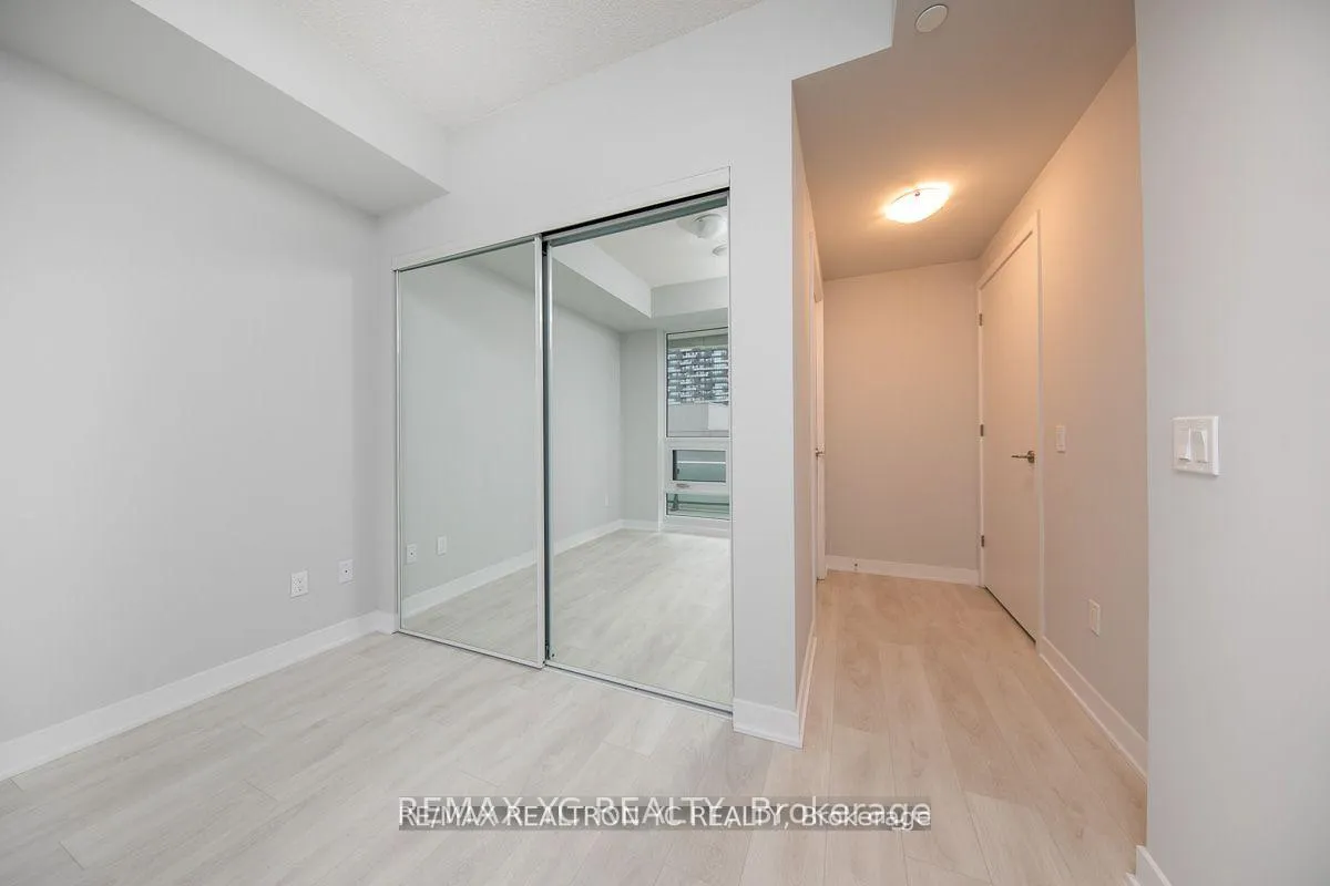 Photo 19 of Unit 1010, 2221 Yonge Street, Toronto, Mount Pleasant West — HOMEH