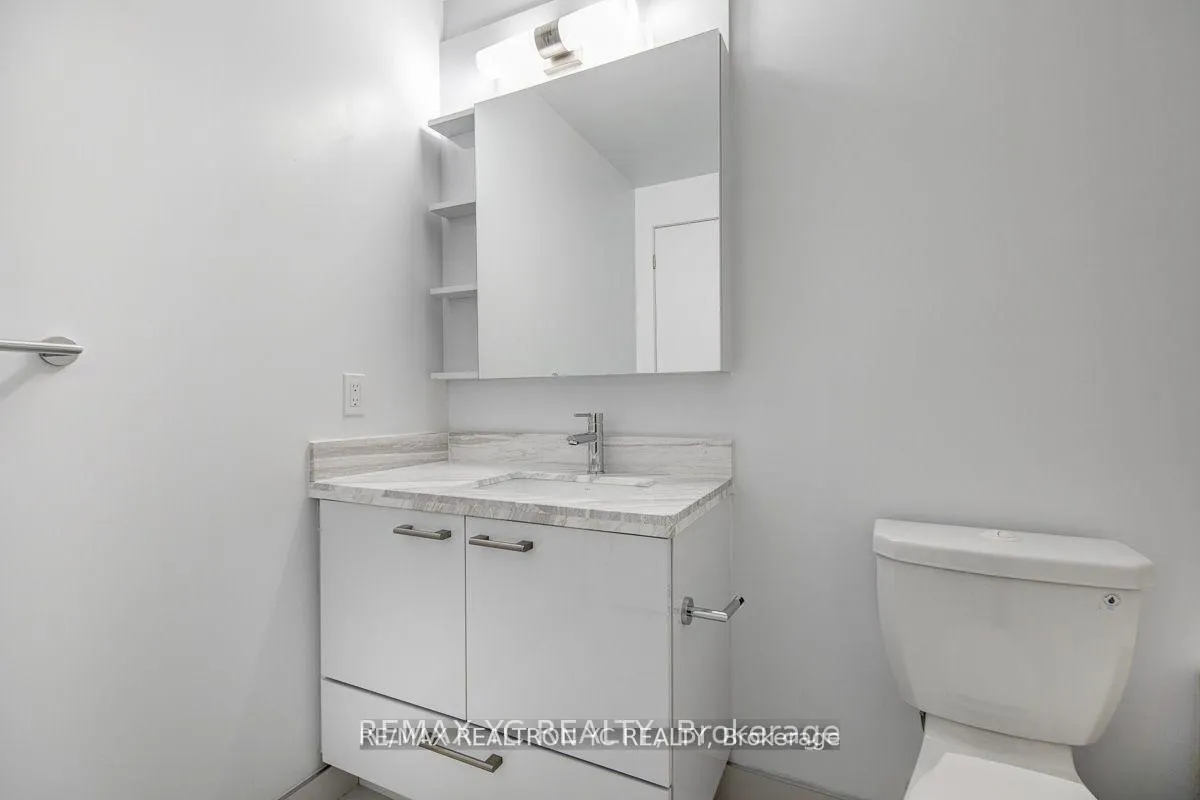Photo 22 of Unit 1010, 2221 Yonge Street, Toronto, Mount Pleasant West — HOMEH