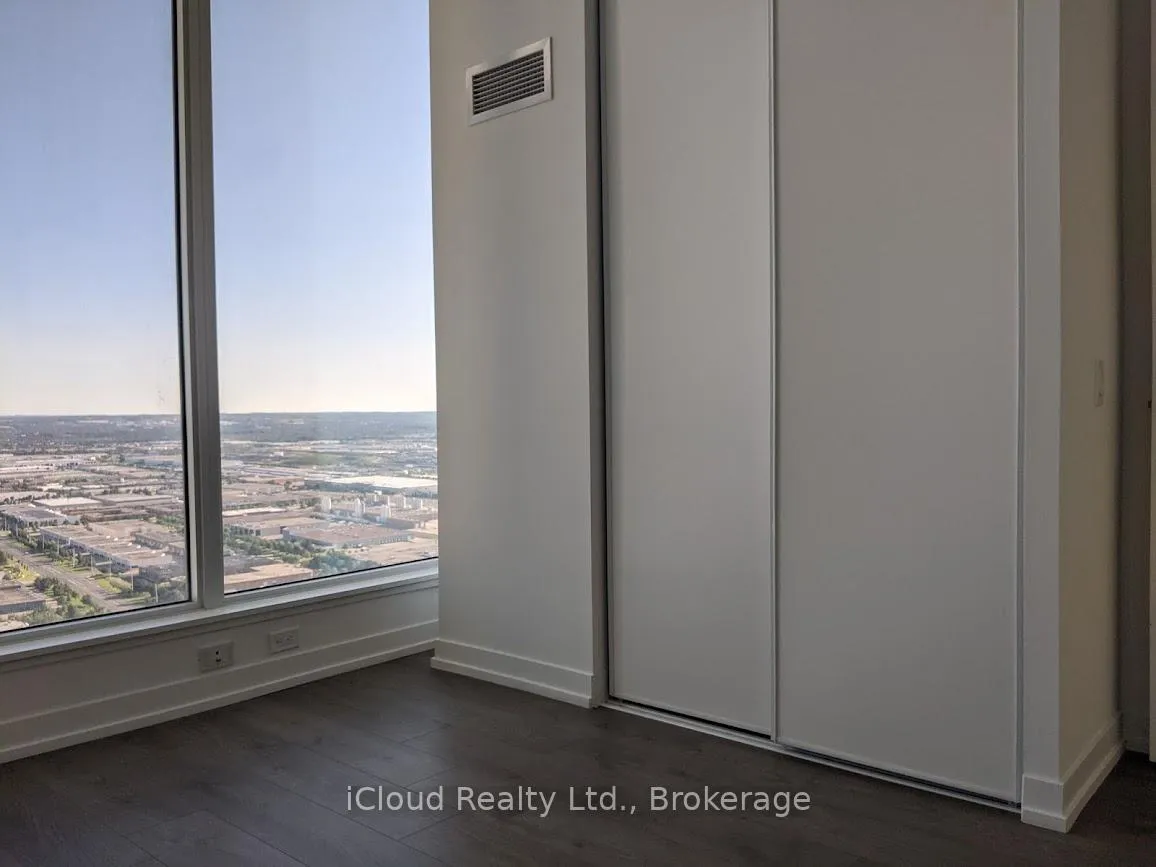 Photo 21 of Unit 5502, 950 Portage Parkway, Vaughan, Vaughan Corporate Centre — HOMEH