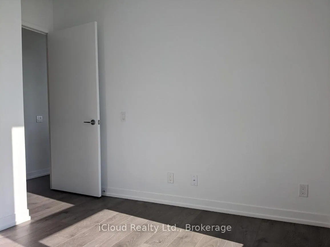 Photo 26 of Unit 5502, 950 Portage Parkway, Vaughan, Vaughan Corporate Centre — HOMEH
