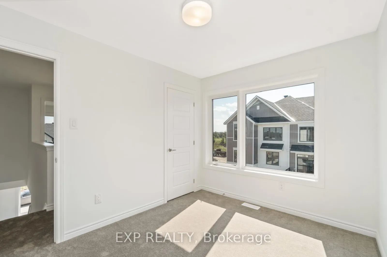Photo 24 of 215 Darjeeling Avenue, Ottawa, Barrhaven - Heritage Park — HOMEH