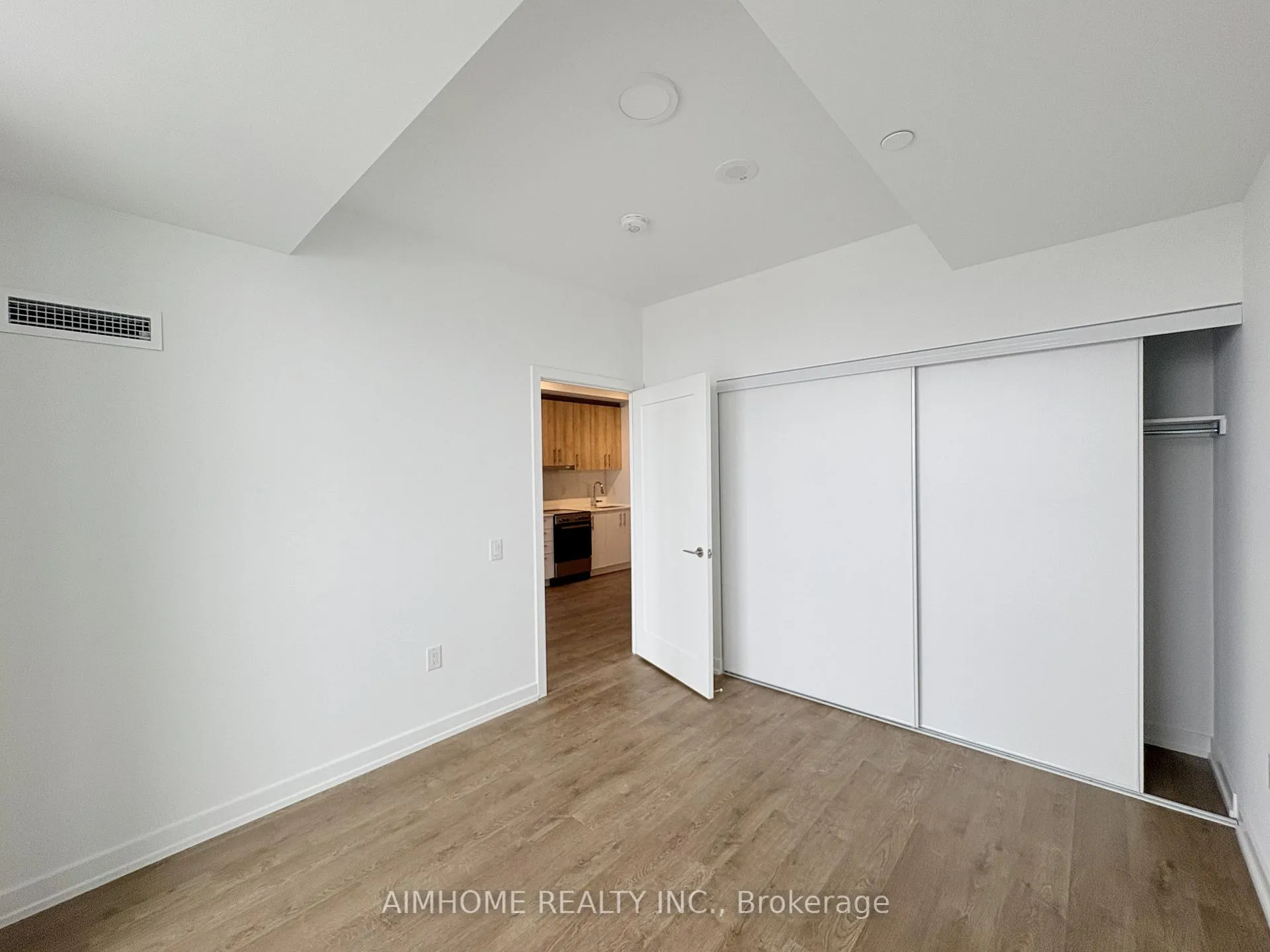 Photo 13 of Unit 1907, 9763 Markham Road, Markham, Greensborough — HOMEH