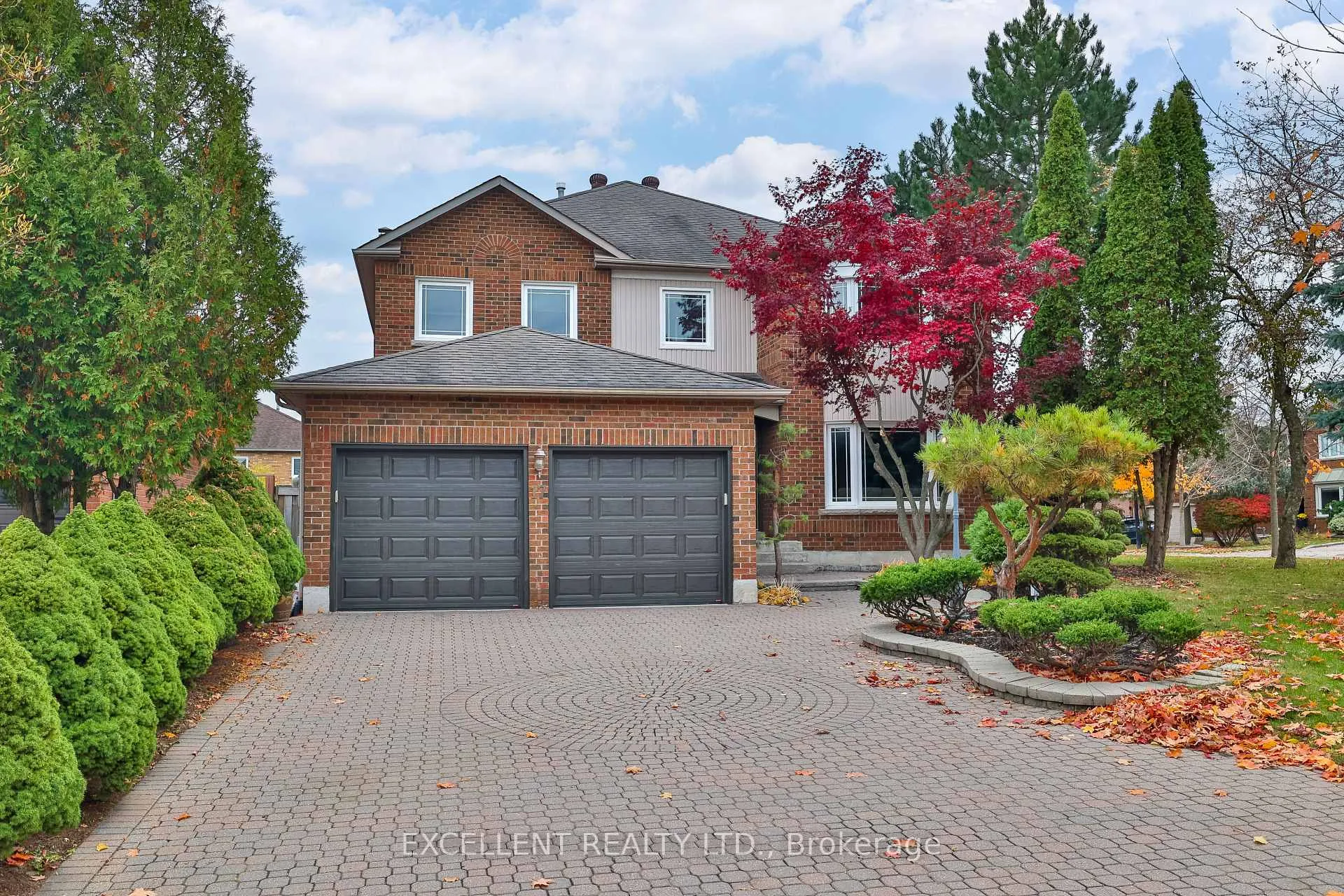 Photo 1 of 17 Charrington Crescent, Markham, Unionville — HOMEH