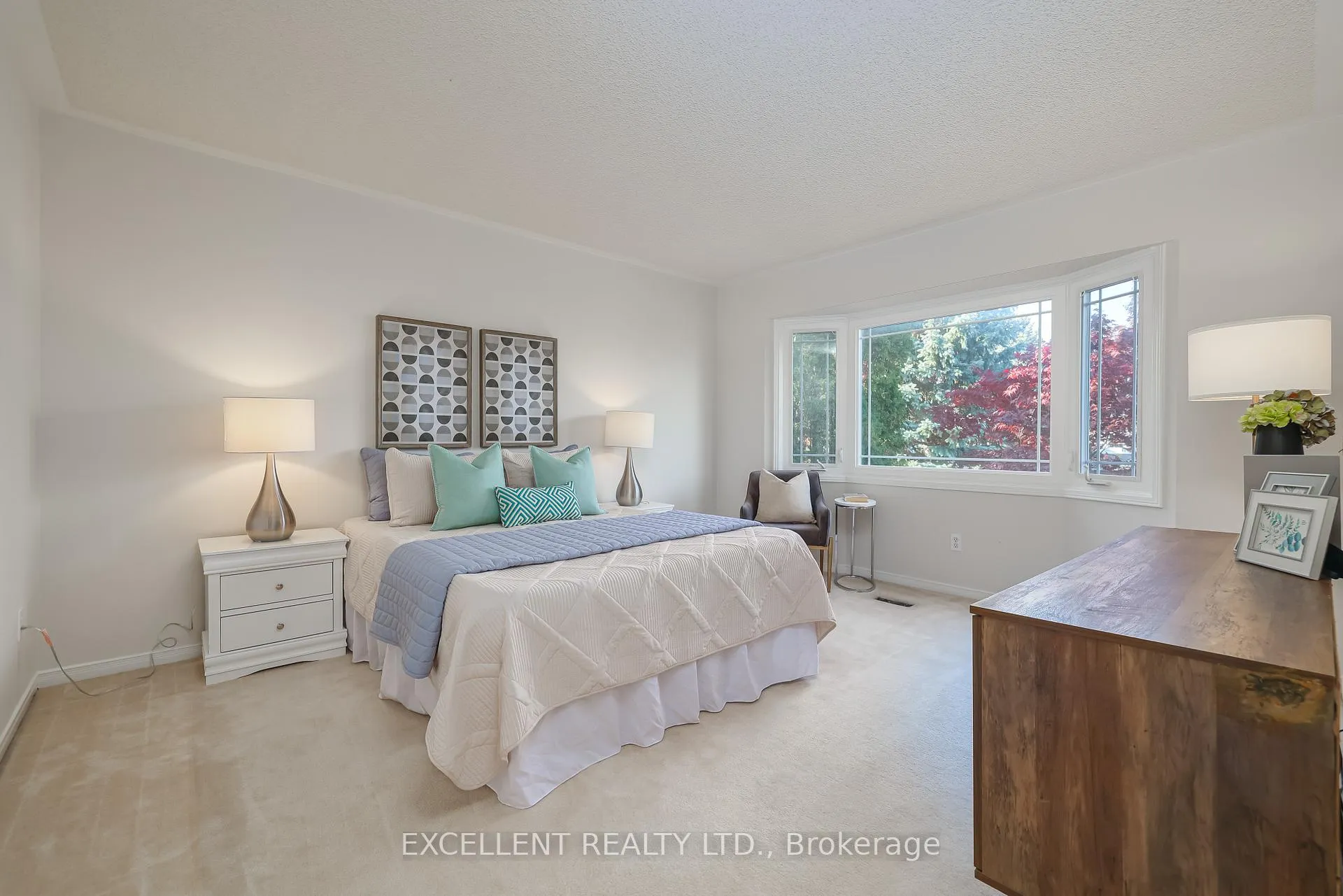 Photo 21 of 17 Charrington Crescent, Markham, Unionville — HOMEH