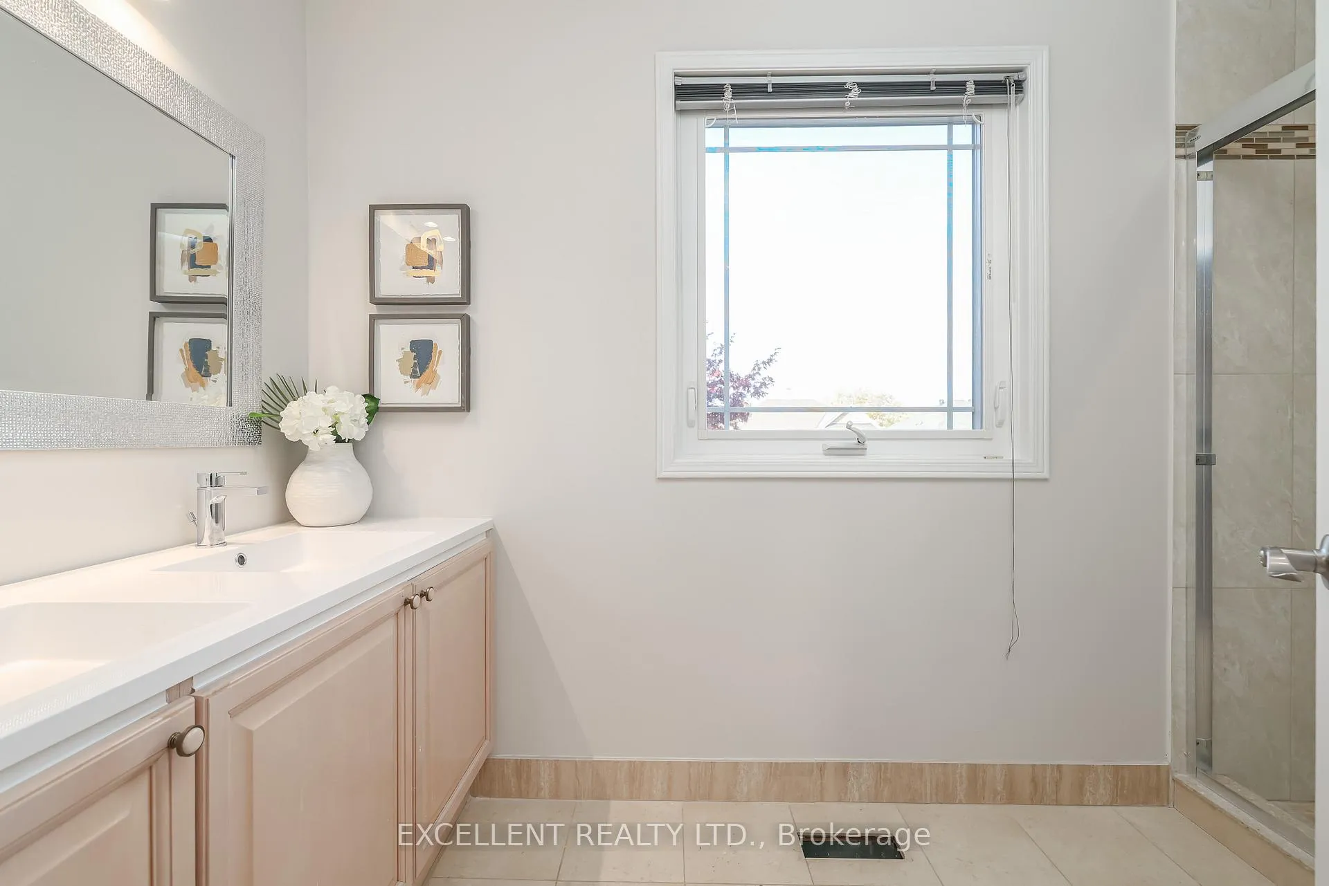 Photo 26 of 17 Charrington Crescent, Markham, Unionville — HOMEH