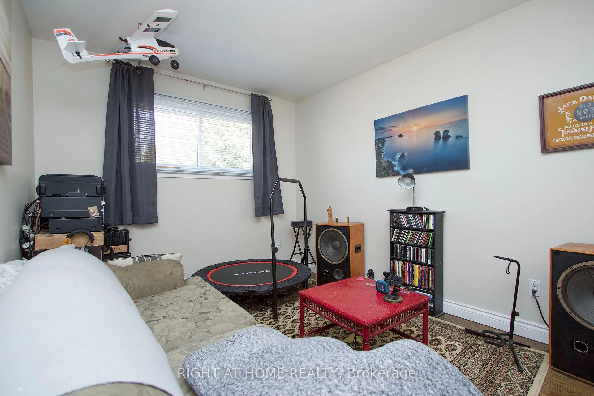 Photo 12 of 22 Sunset Road, Clarington, Bowmanville — HOMEH